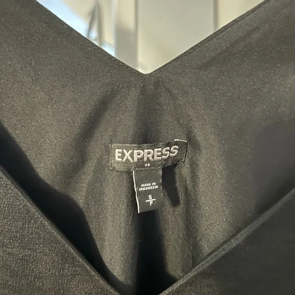 Express Satin V-Neck Downtown Cami - Black - Size Small - Picture 5 of 5